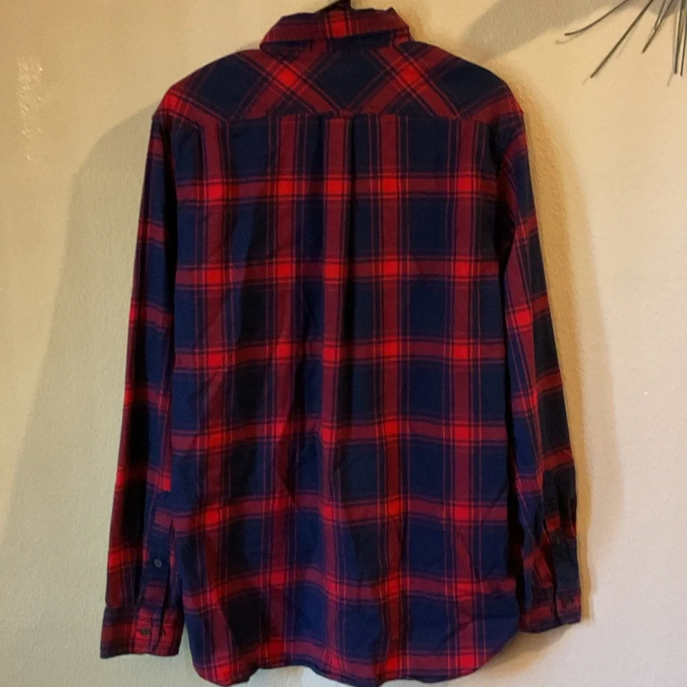 Lands' End Men's Casual Plaid Shirt - Navy and Crimson - Picture 6 of 9